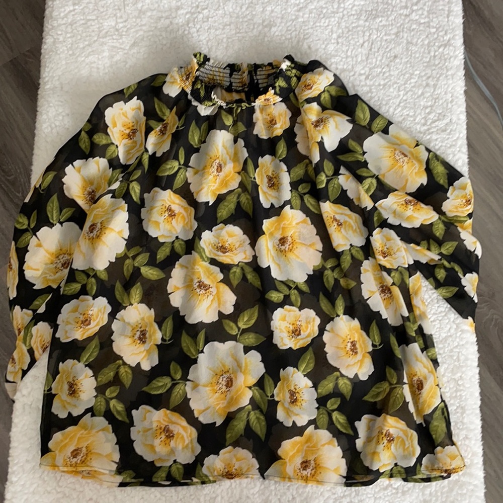 Floral top